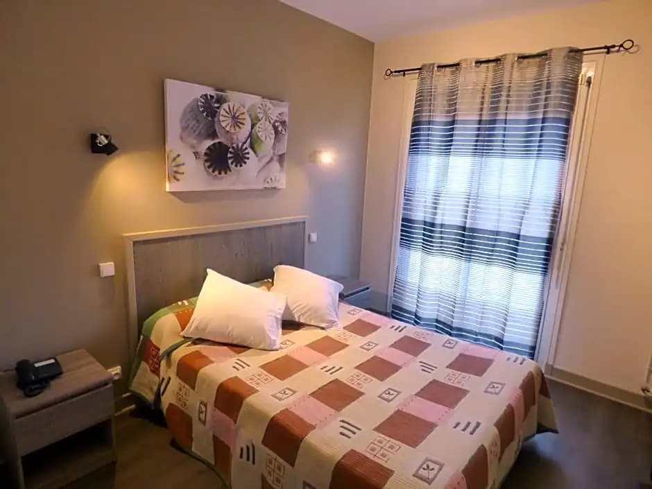 Hotel Restaurant Henry - Photo 4