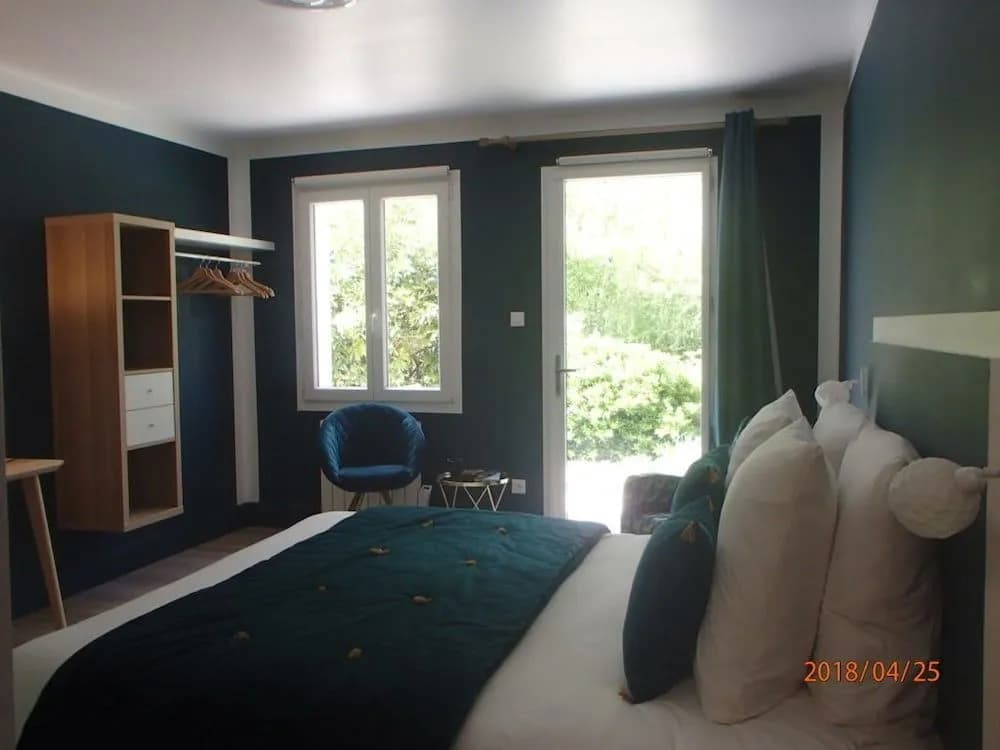 Chambre d'Hôtes Les Pins - Photo 4