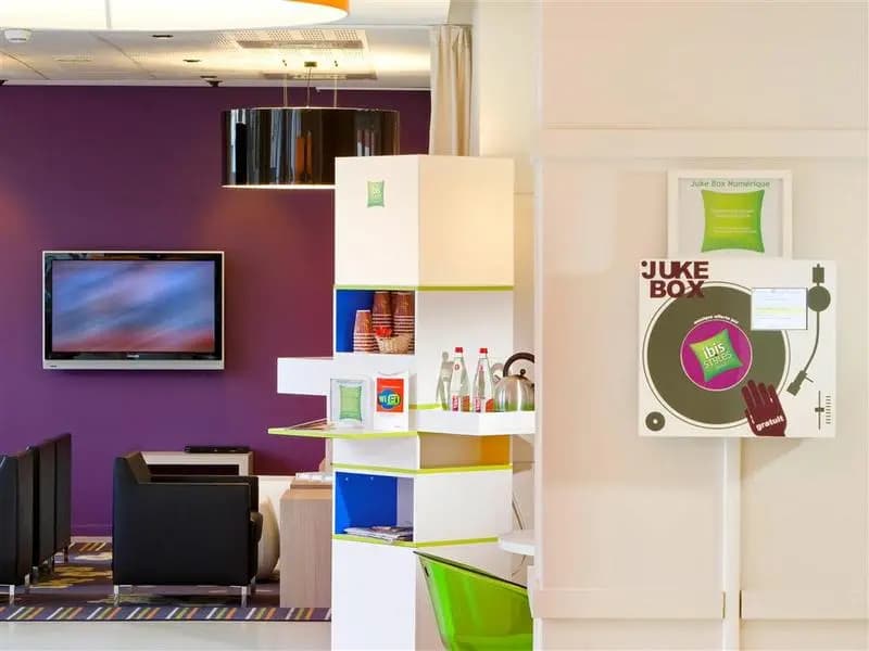 ibis Styles Lille Centre Gare Beffroi - Miniature 6
