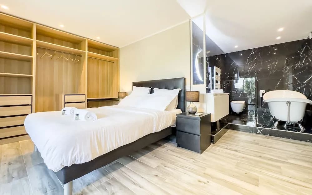Le First in Cannes With 2 Bedrooms and 2 Bathrooms - Photo 5