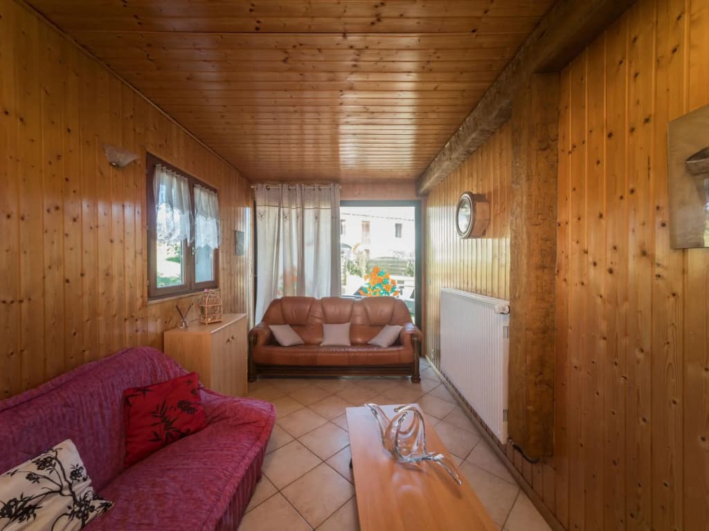 Quaint Holiday Home In Girmont-Val-d'Ajol with Private Terrace - Photo 3