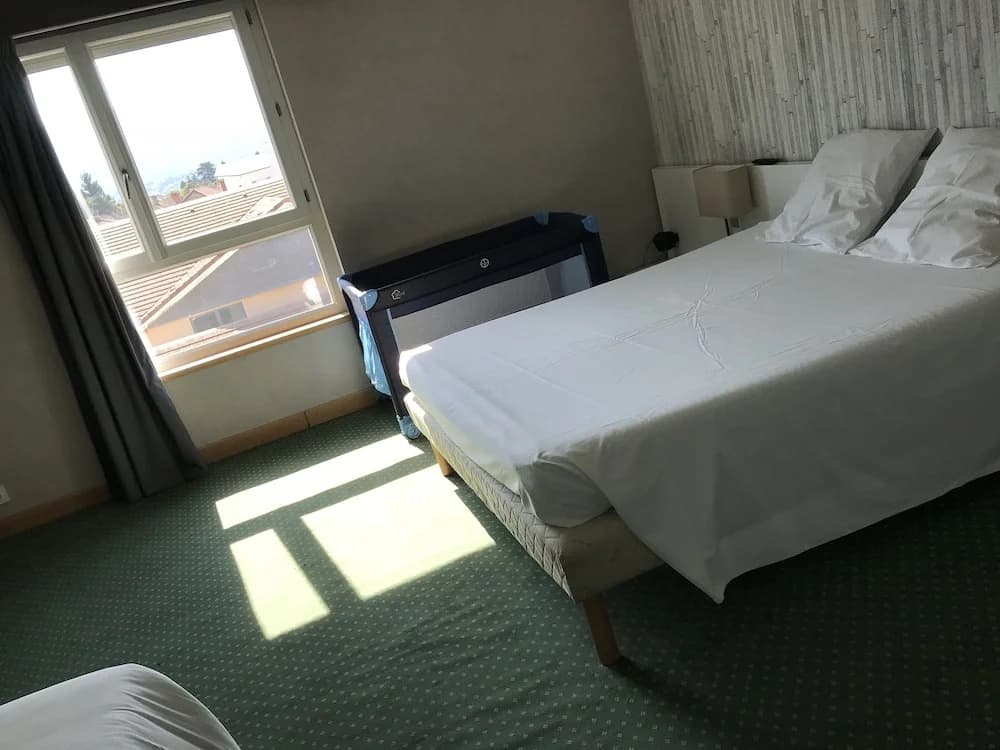 HYP Hotel - Photo 4