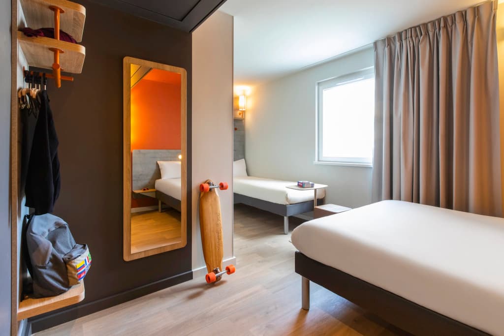 ibis budget Strasbourg Centre Republique - Photo 2