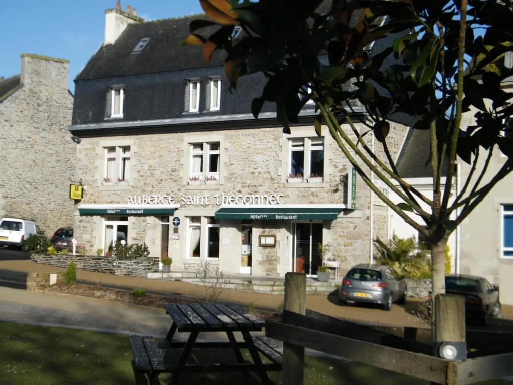 Logis Auberge Saint Thégonnec & son Restaurant - Photo 1