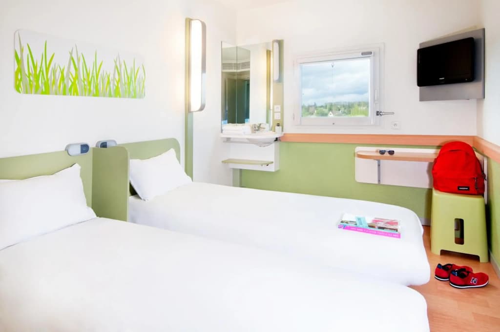 ibis budget Caen Centre Gare - Photo 5