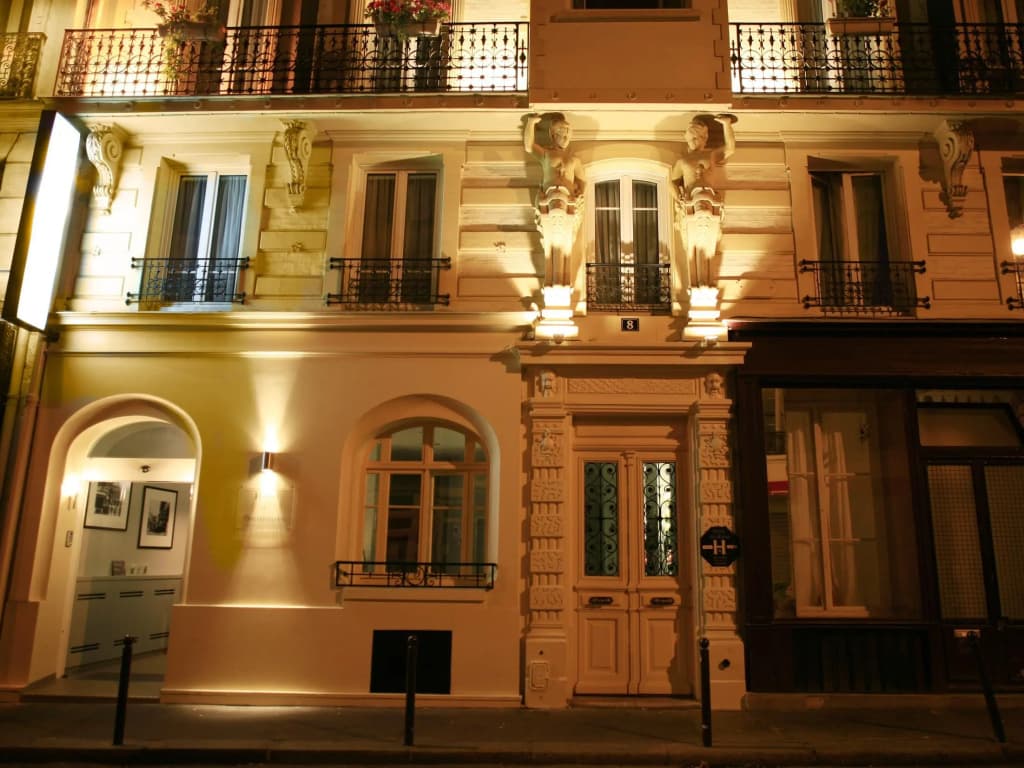 Nemours Hotel - Photo 1