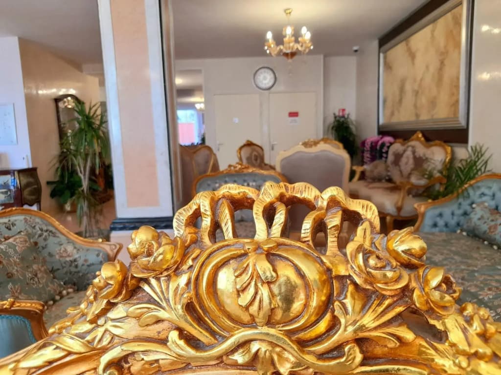 Hotel Royal - Photo 1