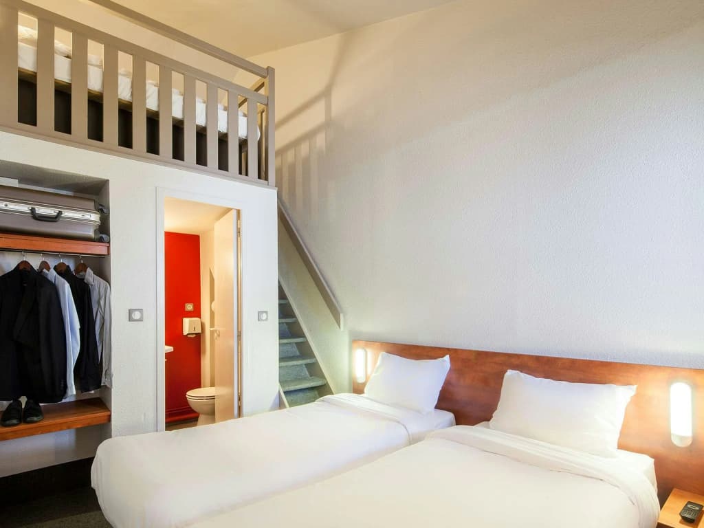 B&B HOTEL Paris Porte des Lilas - Miniature 6