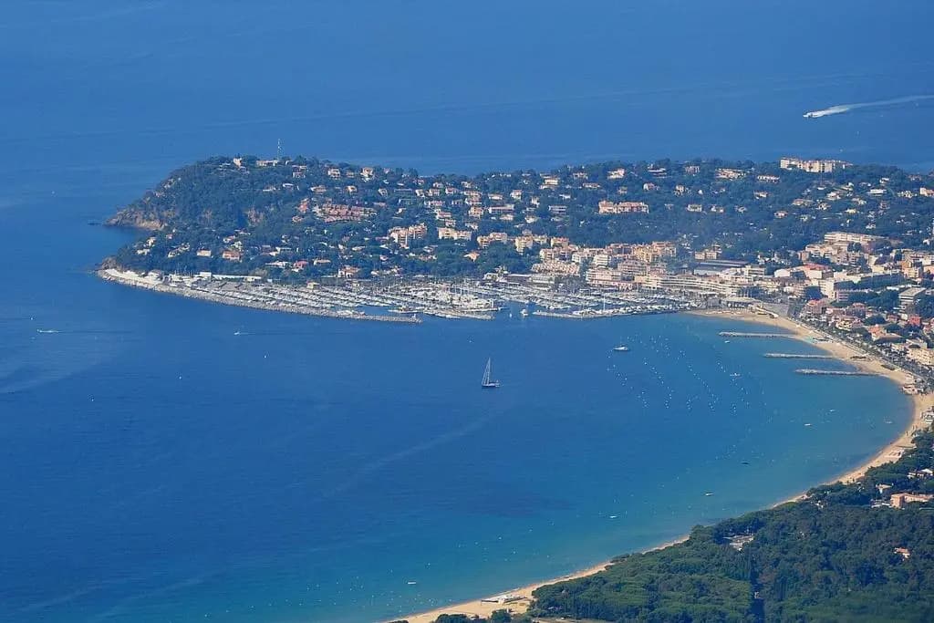 Centre ville ,5min de la plage 6 personnes - Miniature 6