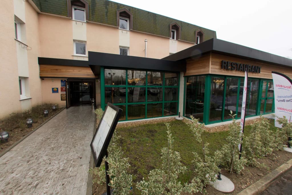 Hotel Acadie Eragny sur Oise - Photo 1