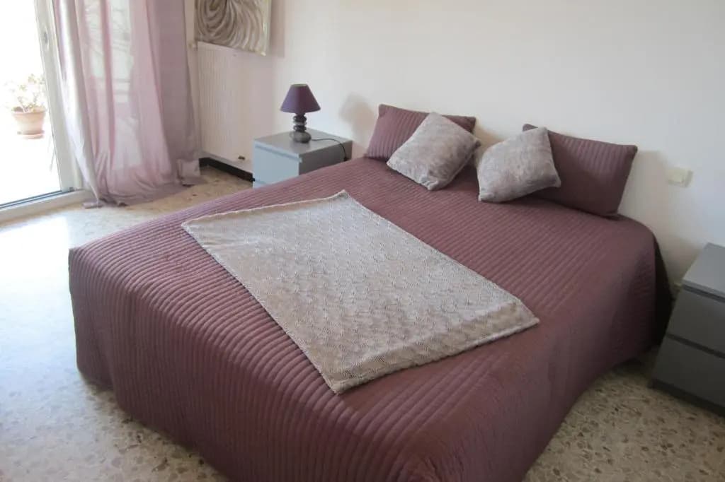 Appartement aux sablettes - Miniature 6