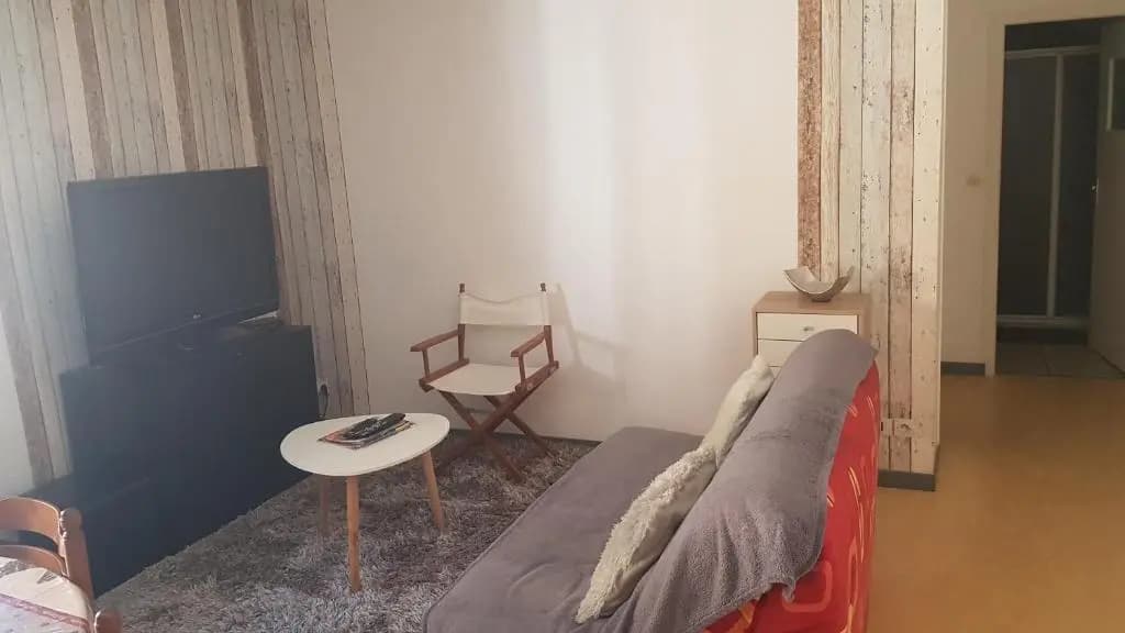 Appart entier 1 ch à ch-gontier 1er ou 2eme étage - Photo 3