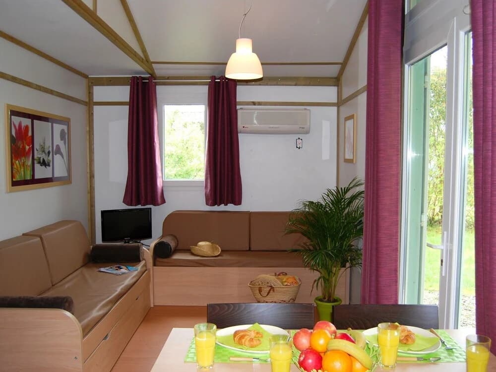 Detached Chalet With Dishwasher, on the Banks of the Lot - Photo 1