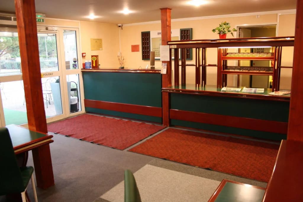 Hotel Quick Palace - Bourg Les Valence - Photo 2