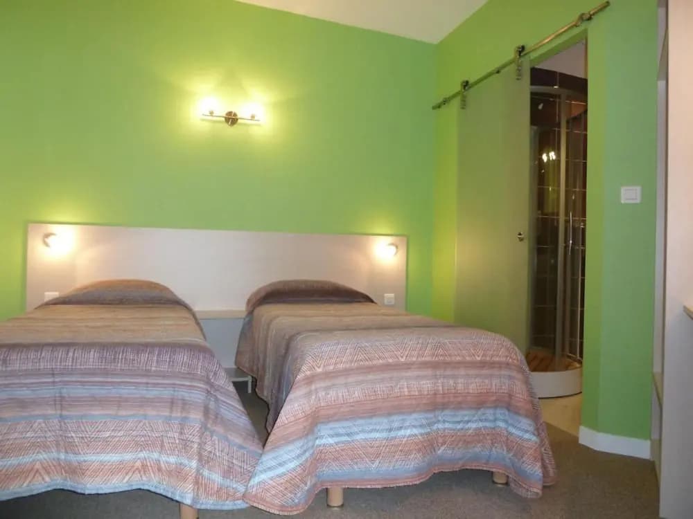 Hotel Restaurant Charme en Beaujolais - Photo 4