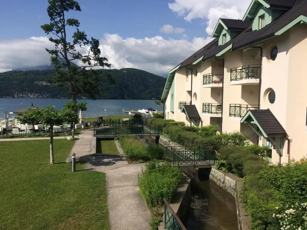 La Baie des Voiles 3 chambres 4 à 6 personnes au bord du lac plage privée - Photo 2