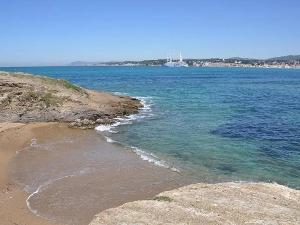 Appartement Six-Fours-les-Plages, 3 pièces, 6 personnes - FR-1-316-95 - Miniature 6