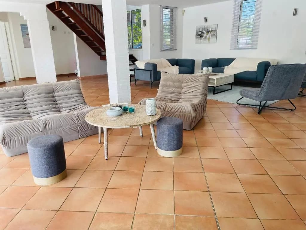 Maison villa 4 chambres Piscine jacuzzi 5mn de la plage - Photo 5