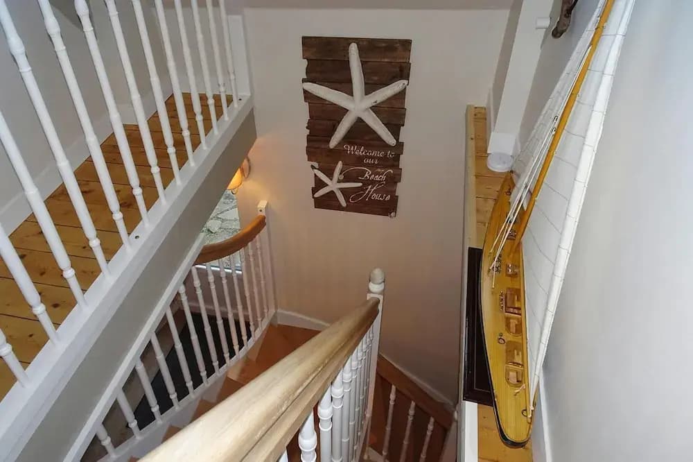 Natural Stone House With Maritime Flair - Photo 3