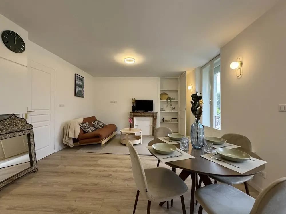 Stylish Stay in Central Le Mans - Photo 1