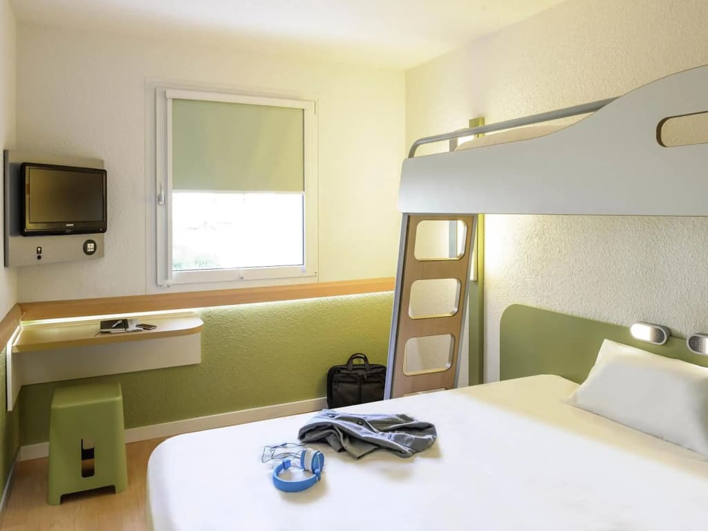 ibis budget Aeroport le Bourget Garonor - Photo 2
