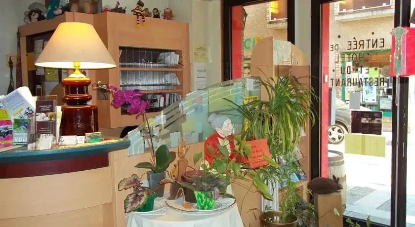 Hotel-Restaurant L'Etoile D'or - Photo 1