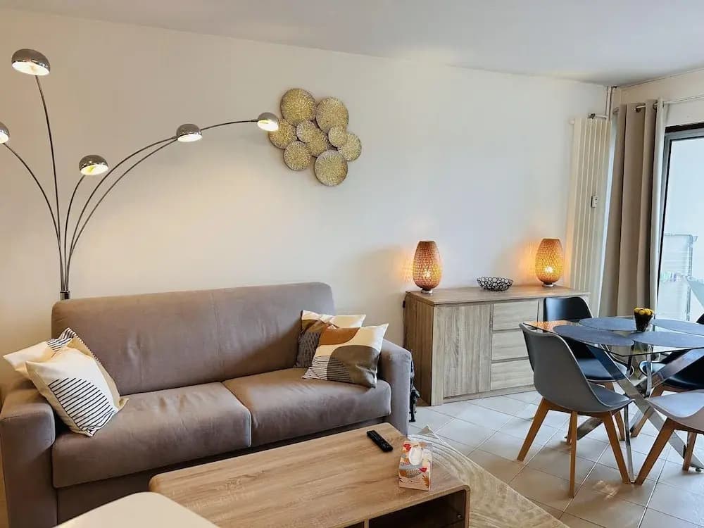 Studio With a Shared Pool Near the Beaches - 2244 - Photo 2