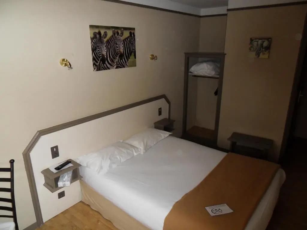 Hôtel la Tour des Anglais - Photo 3