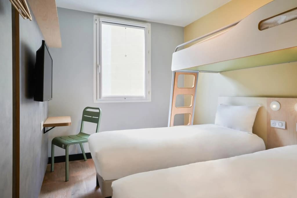 ibis budget Saint Maurice Hotel - Miniature 7