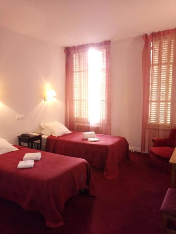 Hôtel Moderne - Photo 4