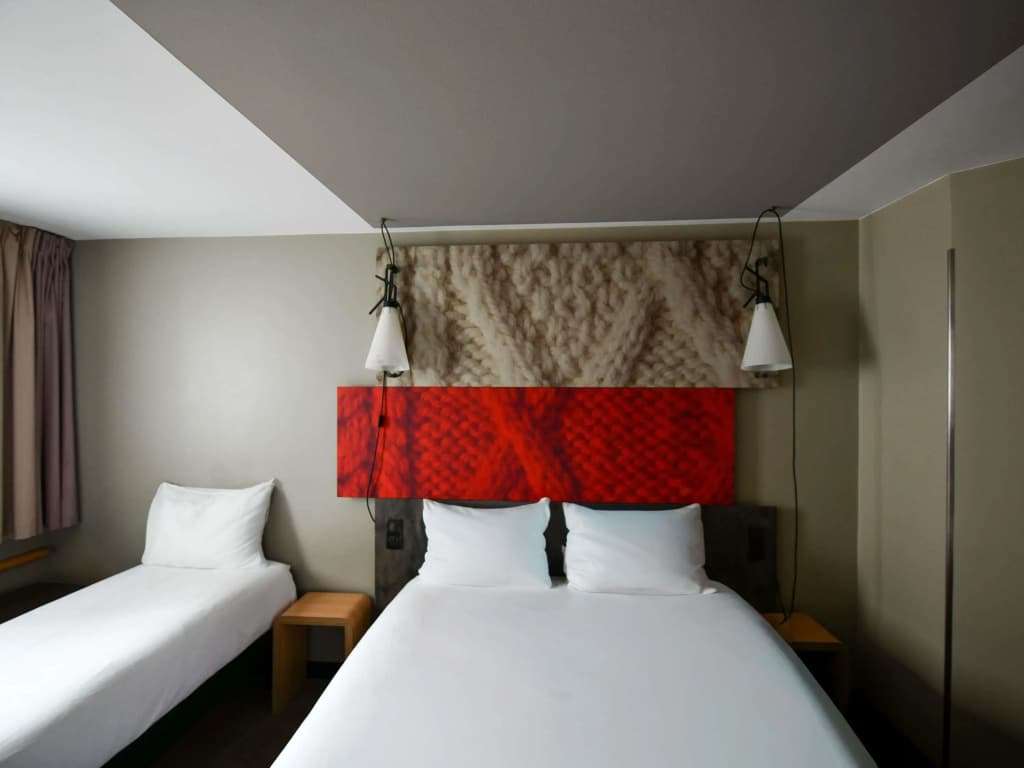 Ibis Paris Canal Saint Martin - Miniature 6