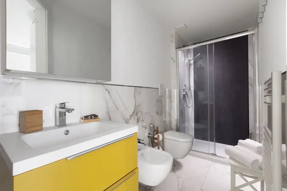 Cannes Old Town Suites - Miniature 8