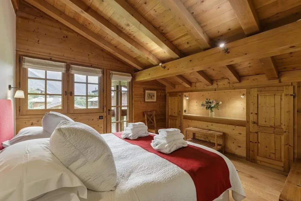 Magnificent Chalet Valhalla 5 Central Chamonix - Photo 2