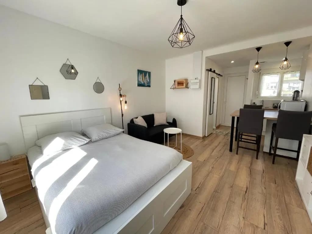 Lumineux appartement - Centre-ville Lorient - Miniature 6