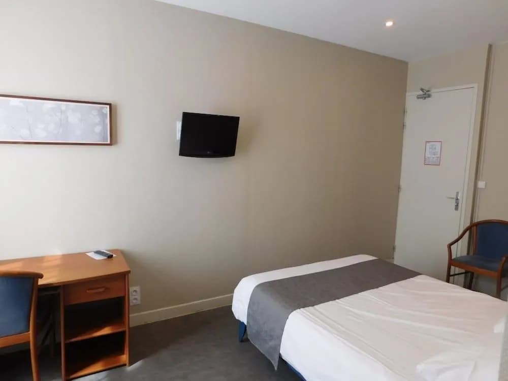 Hotel Des Pyrenees - Photo 3