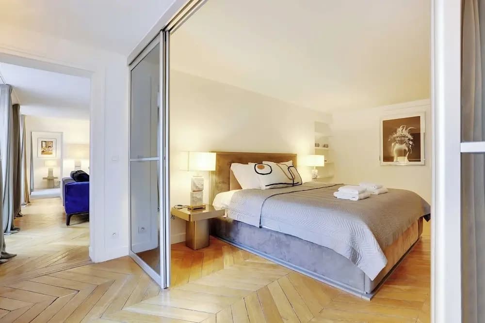 Elegant Apartment - 2bd/6p - Avenue Montaigne - Photo 2