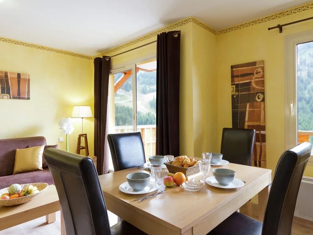 Chalet in Isola With Scenic Views - Miniature 8