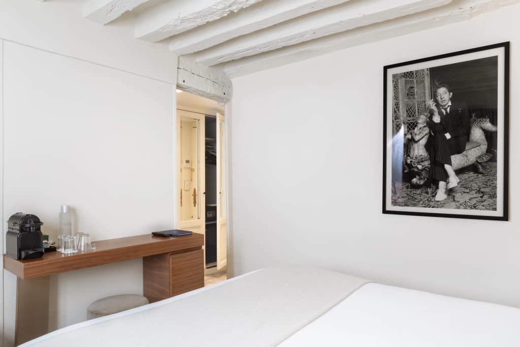 Hotel Verneuil - Photo 4
