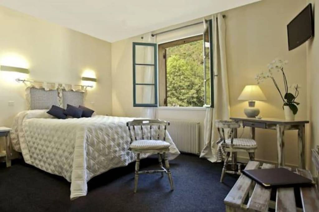 Hôtel des Roches - Photo 2