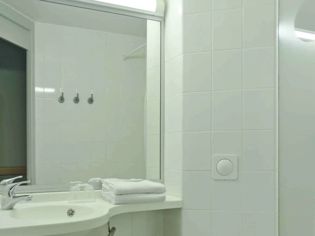 ibis budget Bollène - Miniature 7