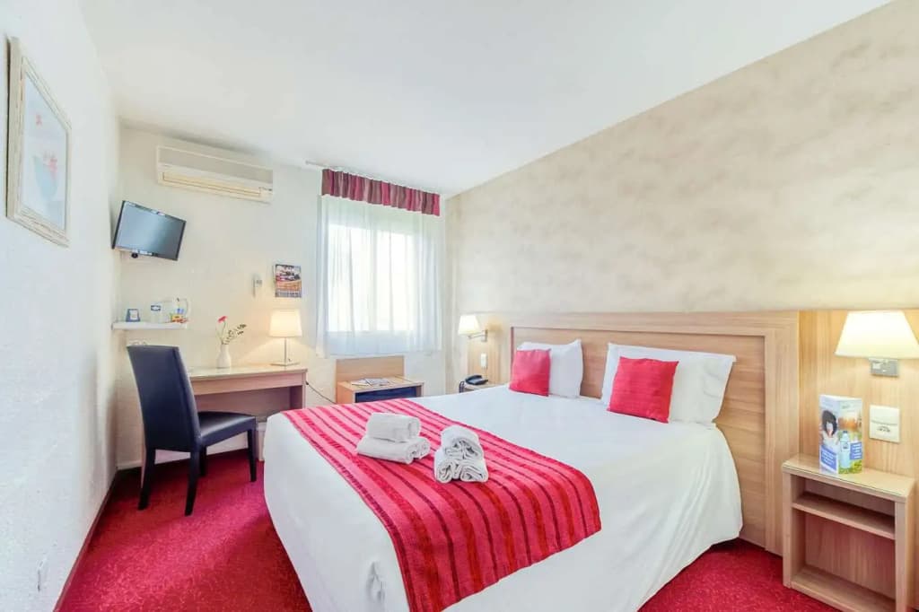 Brit Hotel Castres - Photo 4
