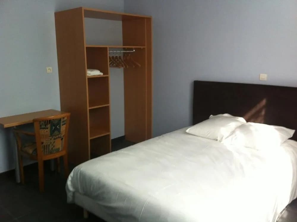Hôtel Moderne - Photo 4
