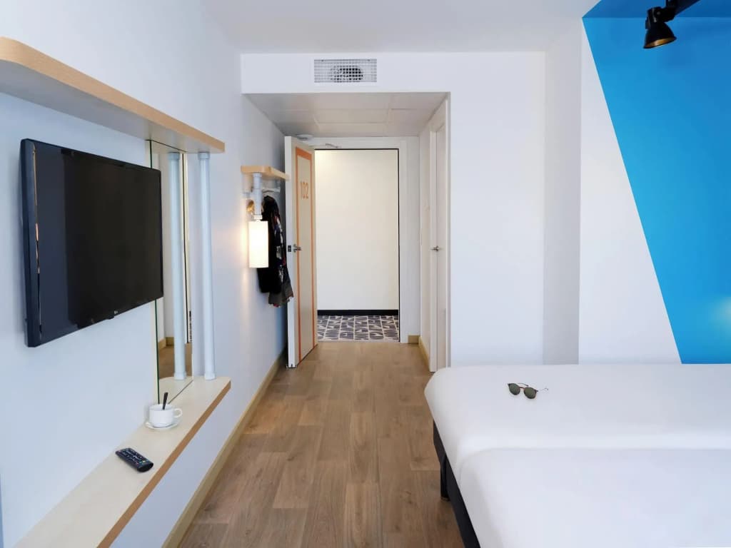 ibis budget Toulouse Colomiers - Photo 2