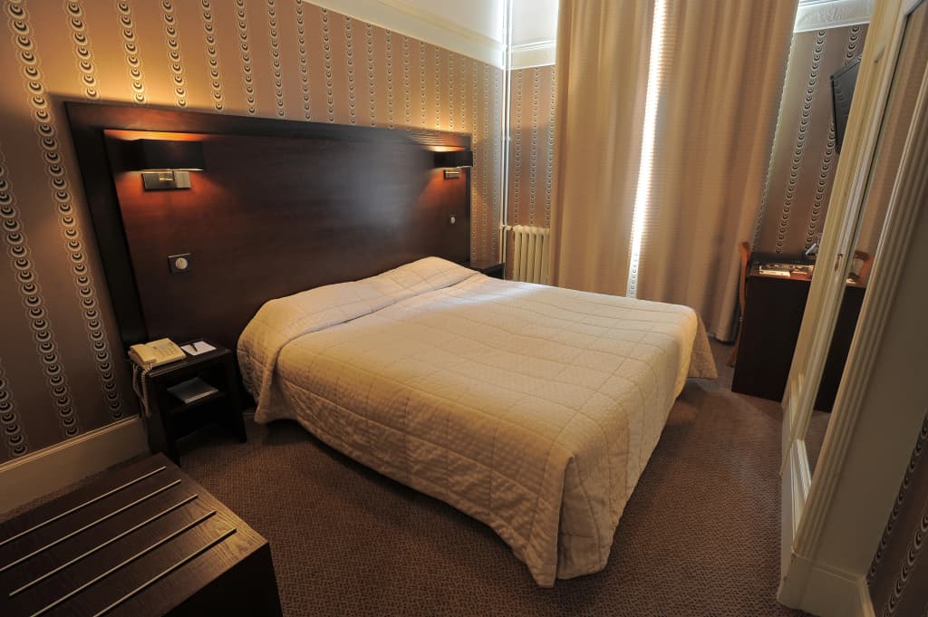 Le Grand Hotel Tours - Photo 3