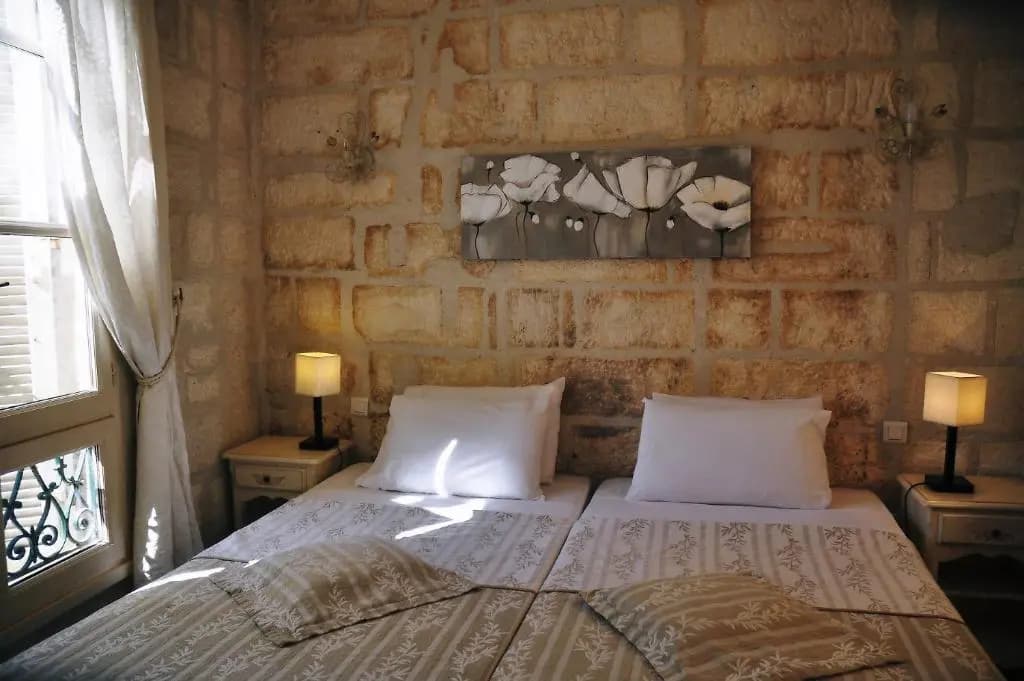 Hôtel du Palais des Papes - Miniature 7