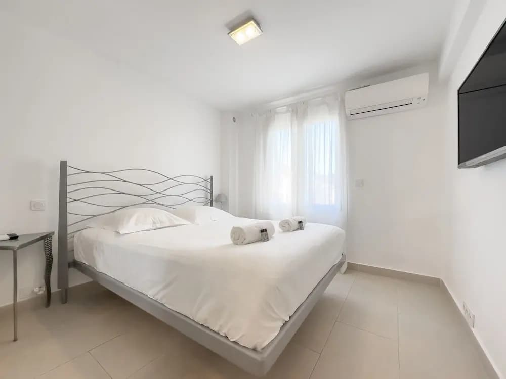 207 Le Maubourg in Cannes - Miniature 6