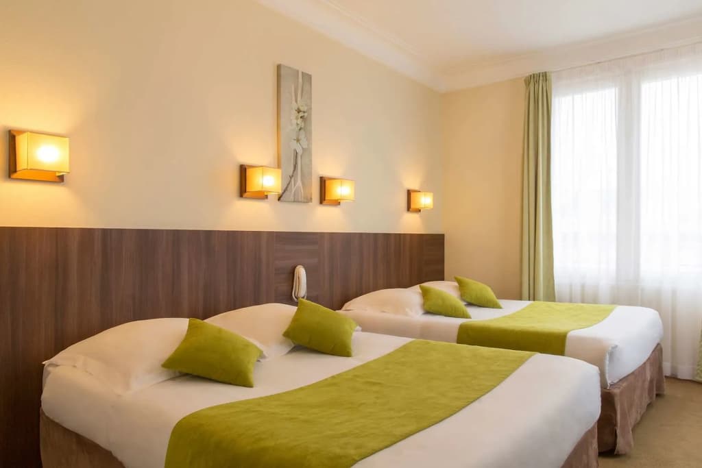 BRIT HOTEL CONFORT CLERIA LORIENT Centre - Miniature 6
