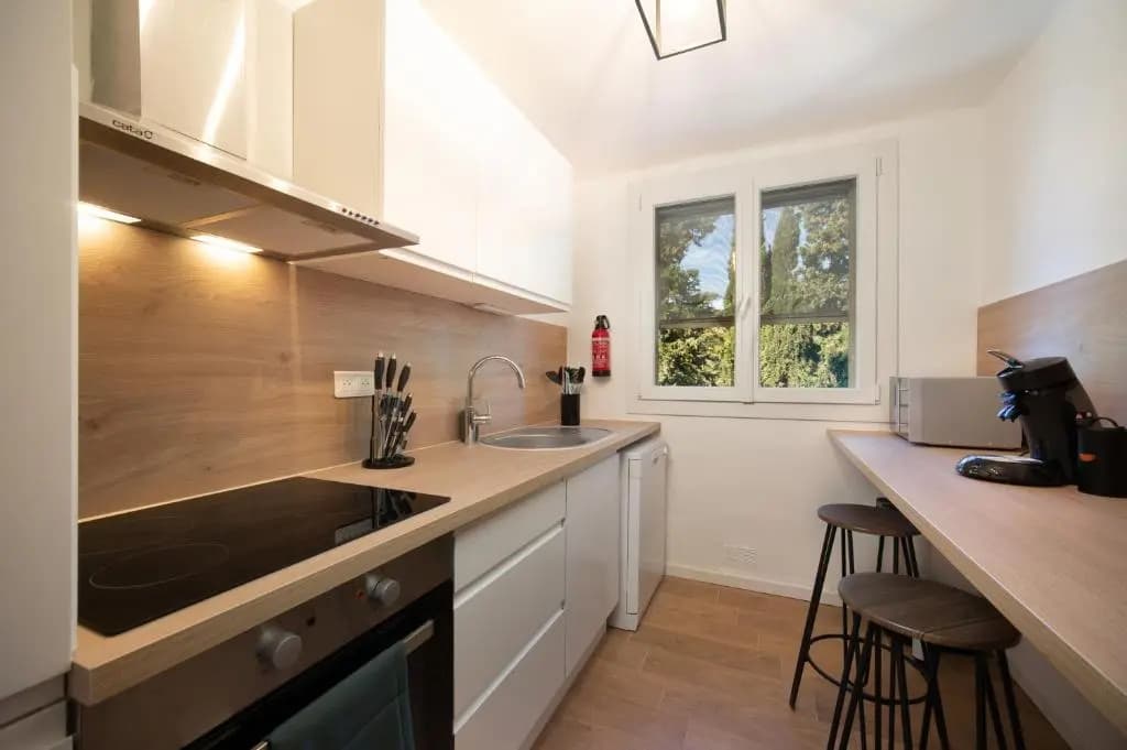 Grand Appartement 3 chambres avec clim et balcon - Miniature 8