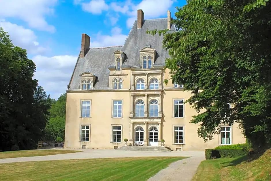 Chateau de la Lucazière - Photo 1