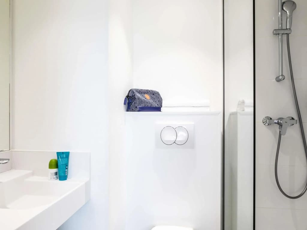 ibis budget Paris Porte de Montreuil - Miniature 8